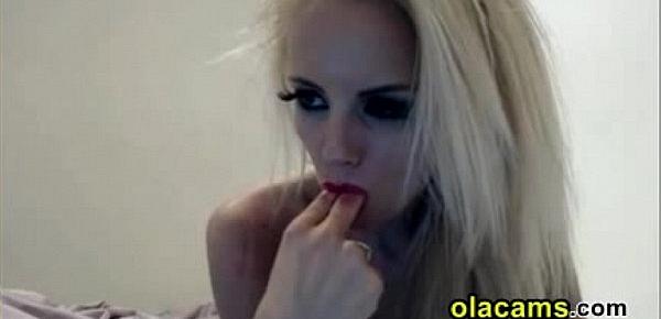 Busty slutty blonde teen massage pussy webcam
